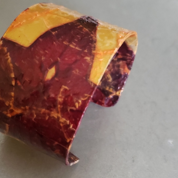 Yellow and purple Cuff bracelet, handcrafted - Picture 3 of 8